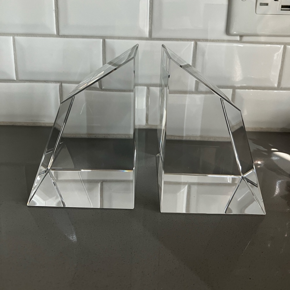 2 crystal bookends